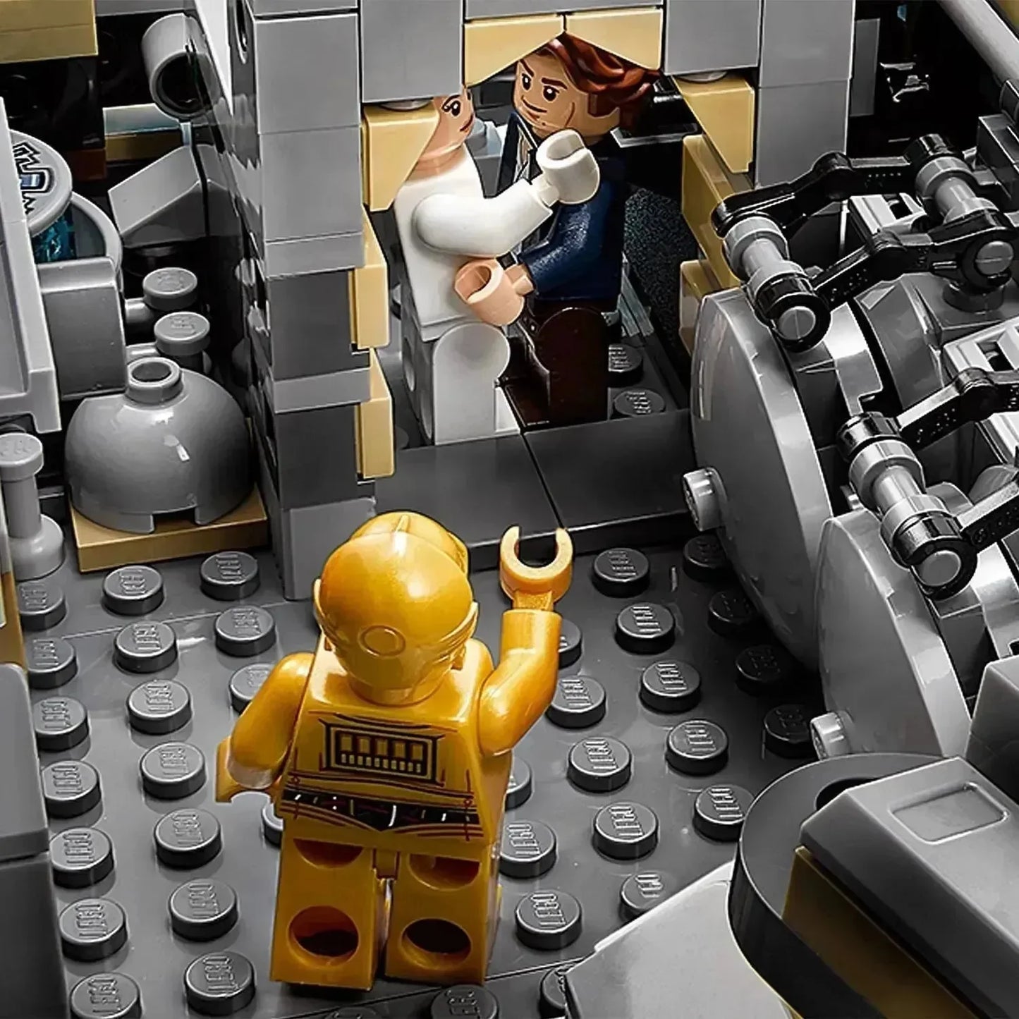 Smuggler's Falcon Ship UCS - 75192 🔥 Saldi di Liquidazione di 3 giorni 🇺🇸 Spedito dal magazzino USA 📦 Scorte Limitate ⏳ Termina Presto