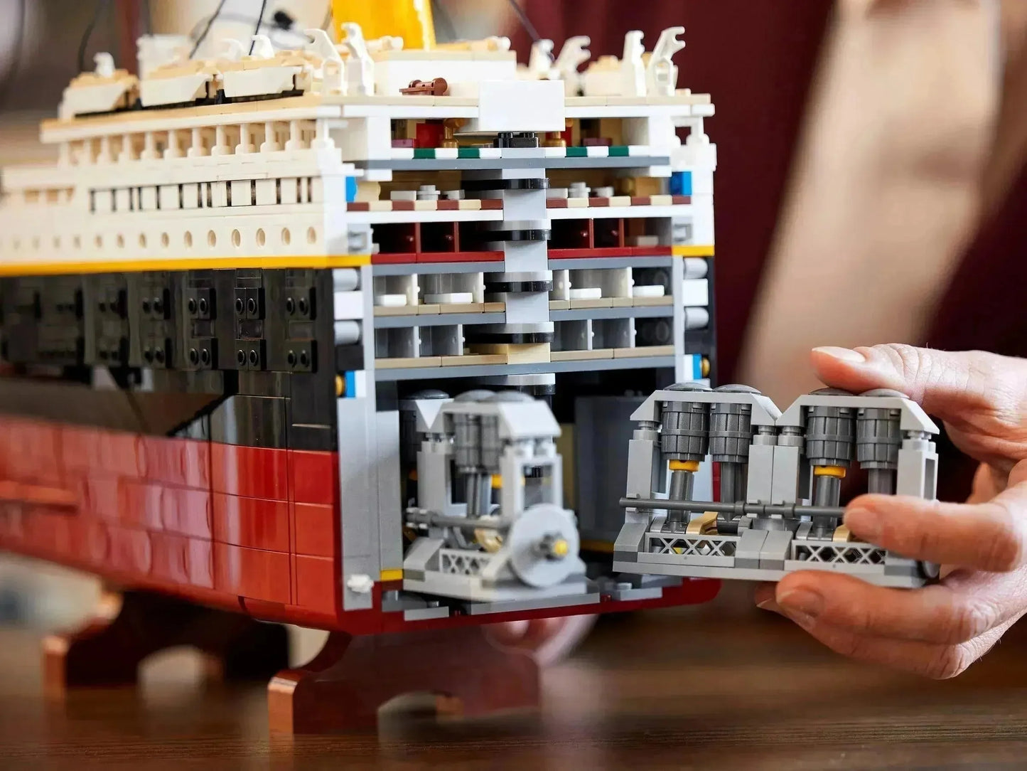 RMS Titanic Ocean Liner - 10294 🔥 Saldi di Sgombero di 3 Giorni 🇺🇸 Spedito dal magazzino negli Stati Uniti 📦 Scorte Limitate ⏳ Termina Presto