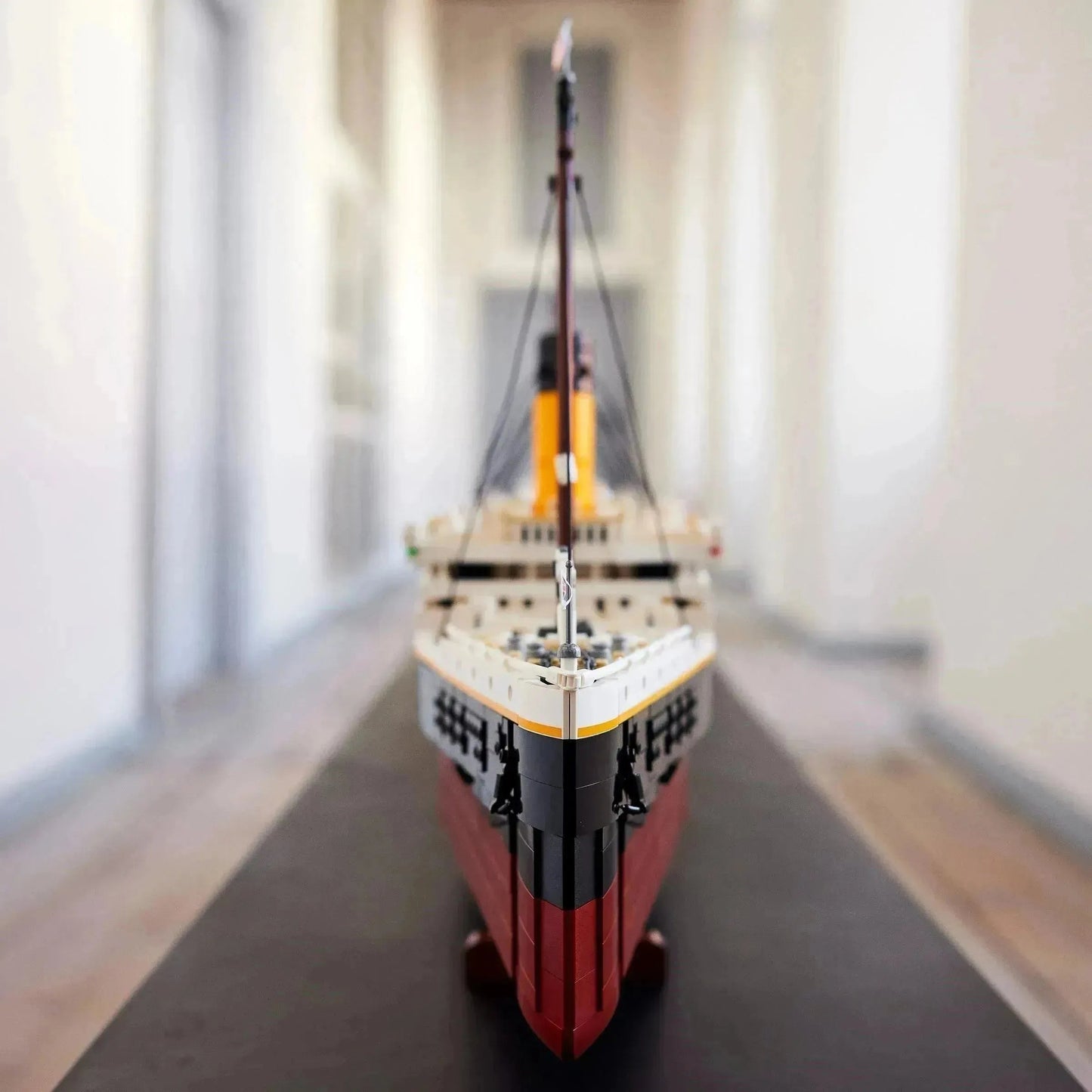 RMS Titanic Ocean Liner - 10294 🔥 Saldi di Sgombero di 3 Giorni 🇺🇸 Spedito dal magazzino negli Stati Uniti 📦 Scorte Limitate ⏳ Termina Presto