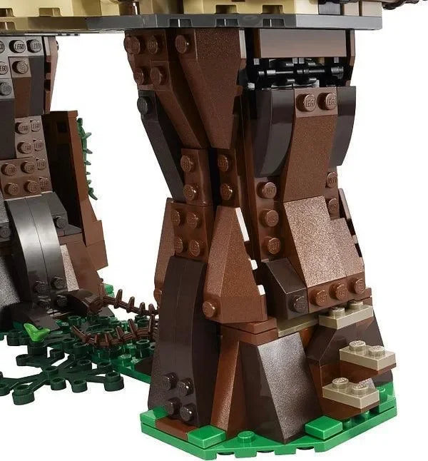 Villaggio della Luna Forestale, Ultimate Collector - 10236