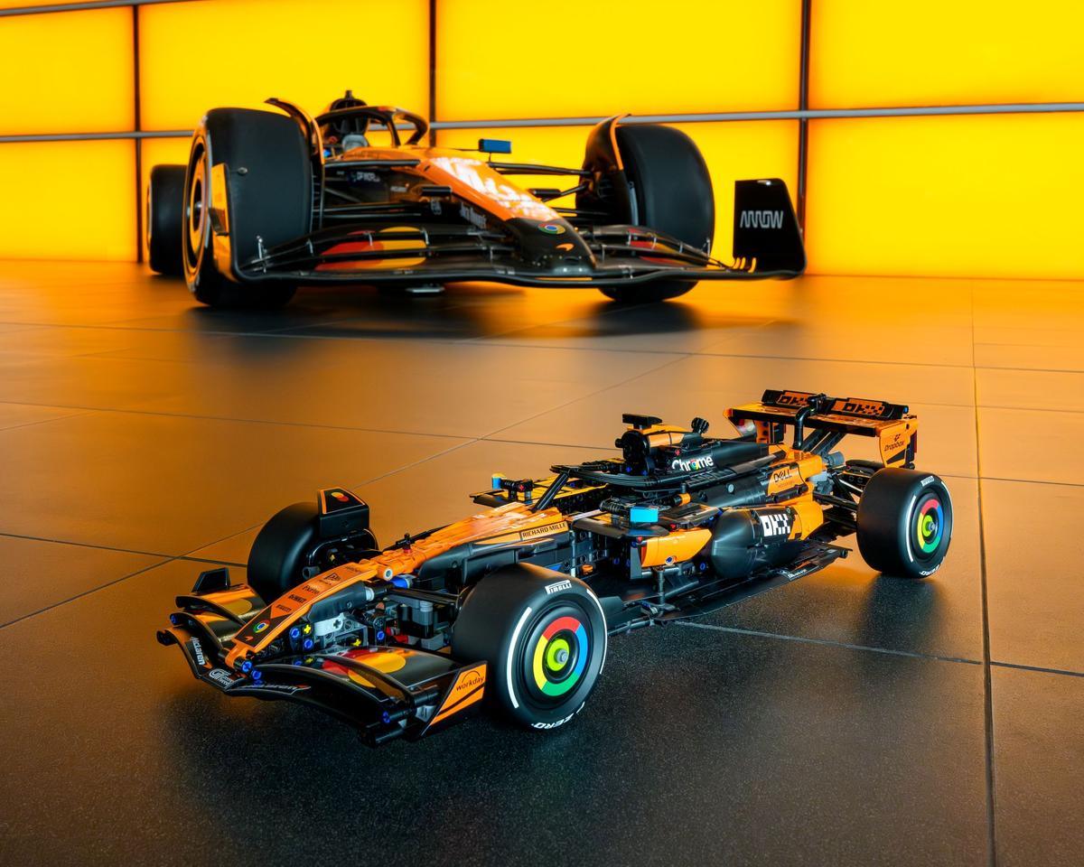 Auto da corsa britannica F1 MCL39 - 42228