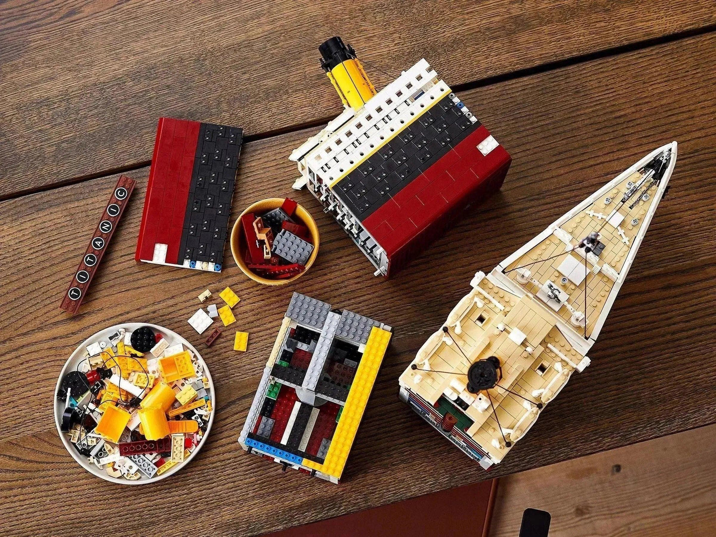RMS Titanic Ocean Liner - 10294 🔥 Saldi di Sgombero di 3 Giorni 🇺🇸 Spedito dal magazzino negli Stati Uniti 📦 Scorte Limitate ⏳ Termina Presto