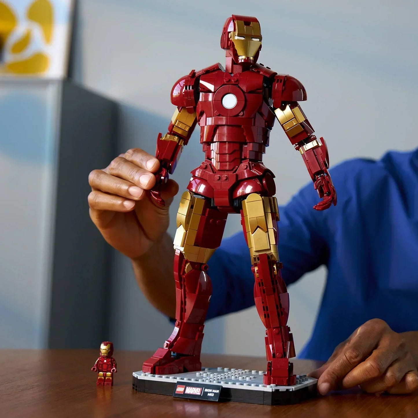 Armored Hero Mark 3 Collector Edition - 76344