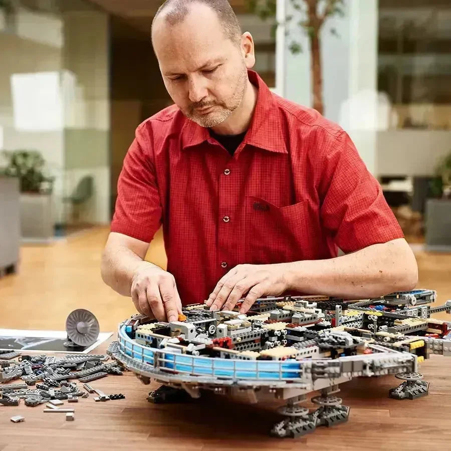 Smuggler's Falcon Ship UCS - 75192 🔥 Saldi di Liquidazione di 3 giorni 🇺🇸 Spedito dal magazzino USA 📦 Scorte Limitate ⏳ Termina Presto